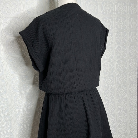 Lou & Grey | Triple Cloth V-Neck Pocket Black Dress, NWT - Picture 9 of 15